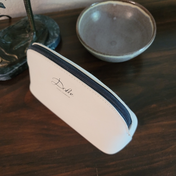 🩷Dolce & Gabbana Beauty Bag🩷 - Picture 7 of 11